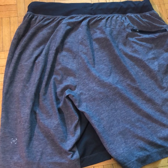 Lululemon shorts - Picture 5 of 7